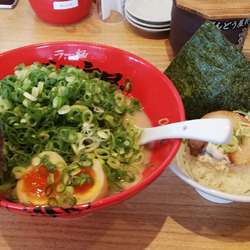 ラーメン+チャーマヨ丼(ランチセット)、ネギ､味玉、半替玉