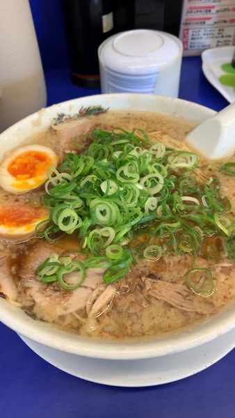 「煮卵ラーメン  醤油 大」@来来亭 周南店の写真