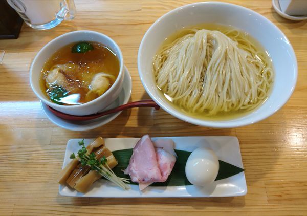 「濃厚清湯白醤油つけ麺」@自家製麺 くろ松の写真