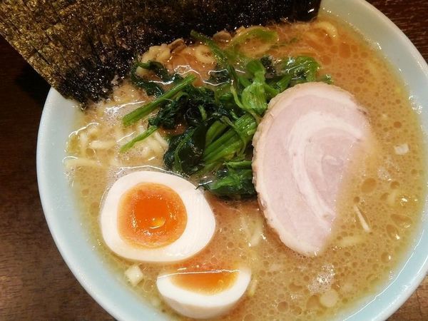 「ラーメン＋味玉＋のり」@横浜家系らーめん いずみ家の写真