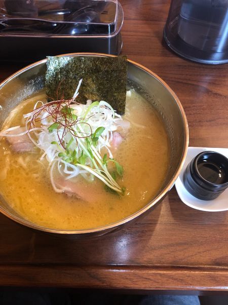 「【限定】鶏白湯『醤油』」@RAMEN ブリキの木こりの写真