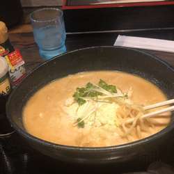 牛乳チーズラーメン950円（税込）