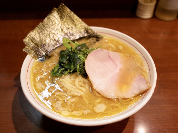 「らーめん(もも肉)…700円」@らーめん飛粋の写真