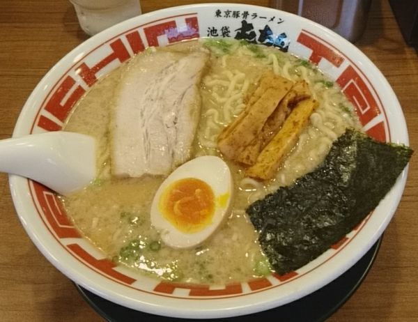 「東京豚骨ラーメン」@屯ちん 池袋西口店の写真