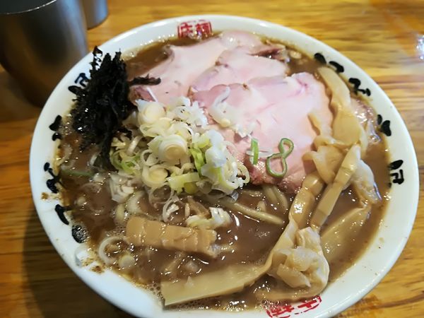 「8/23 魚介らぁ麺大+クーポンでチャーシュー２枚増量930円」@麺屋 庄太 六浦本店の写真