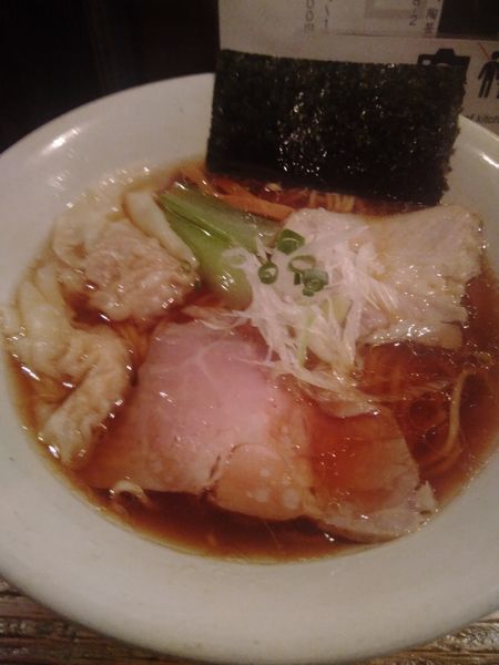 「醤油らーめん+ワンタン」@Homemade Ramen 麦苗の写真