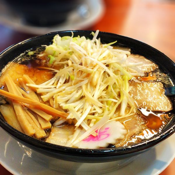 「ネギチャーシュー麺 醤油 大盛」@めでたいやの写真