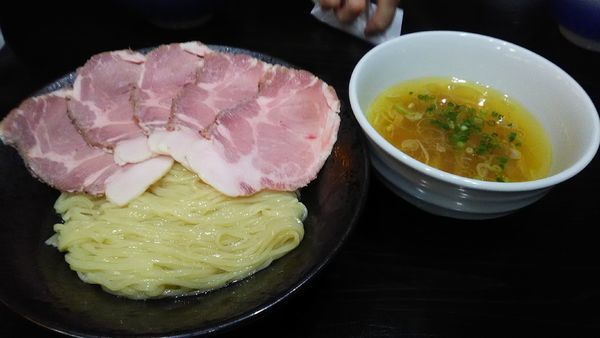 「塩つけ麺　+　チャーシュー」@町田汁場 しおらーめん進化 中山店の写真