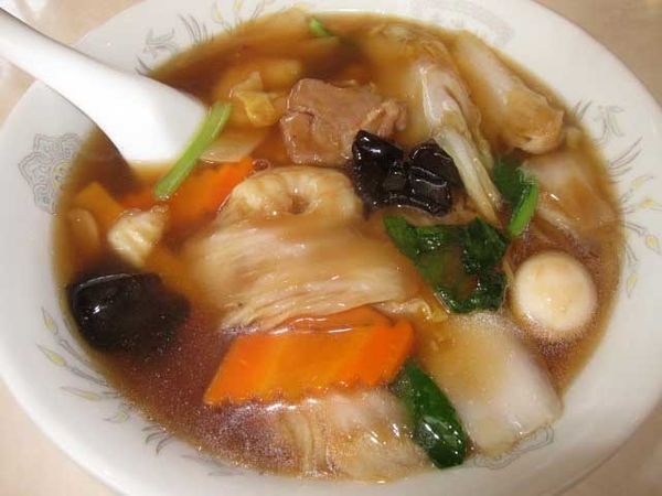 「五目そば　700円」@中国料理 香港楼 三ノ輪店の写真