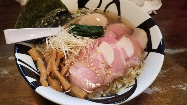 「特製梅塩ラーメン」@ラーメンバル 凌駕 ドロップスの写真