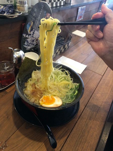 「塩ワンタン麺」@SALTの写真