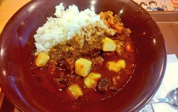 「サラ旨ポークカレー」@すき家 関内店の写真