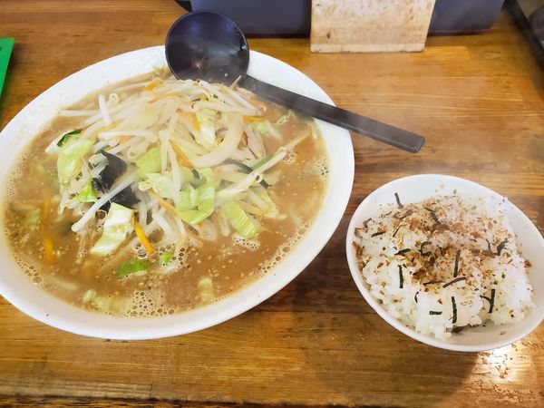 「野菜みそラーメン【大盛】サービス小ライス」@くるまやラーメン 足利山前店の写真