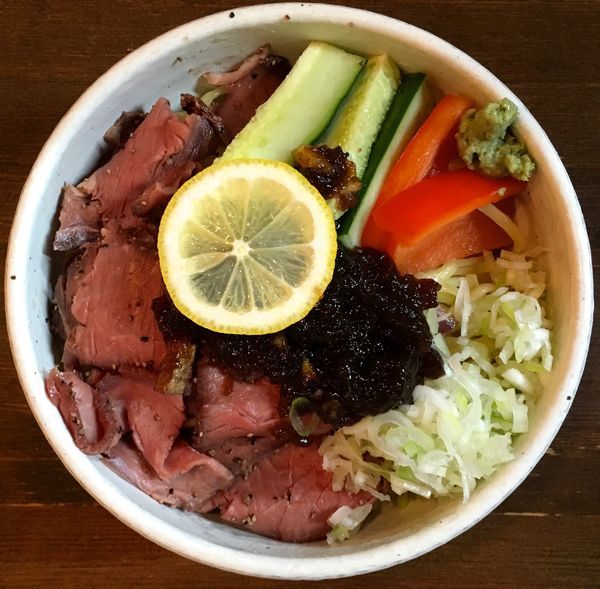 「ローストビーフの黒酢ソース冷やし中華 中盛」@麺処 井の庄の写真