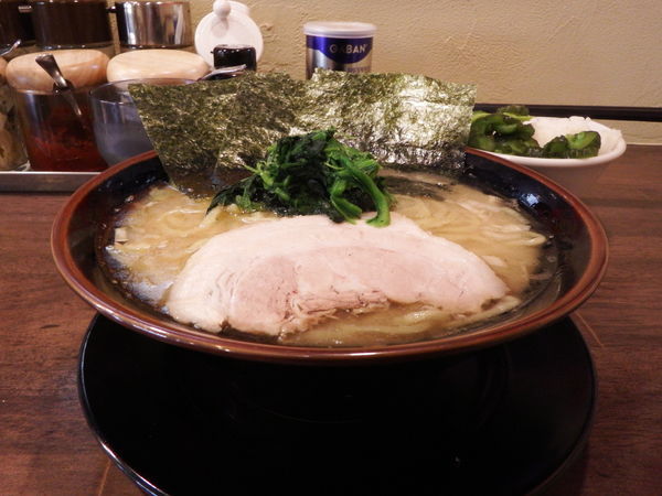 「醤油豚骨」@横浜家系ラーメン 森野家の写真