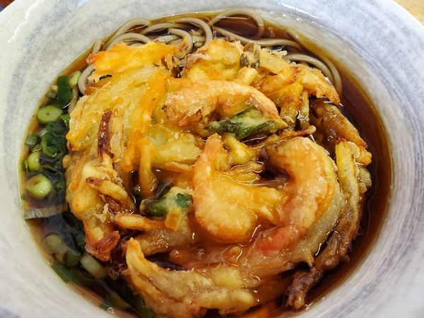 「えびと野菜のかき揚げ450円」@桃中軒 三島駅在来線上りホーム店の写真