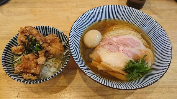 「【限定】冷やし煮干しそば 800円 + からあげ丼 380円」@寿製麺よしかわ 坂戸店の写真