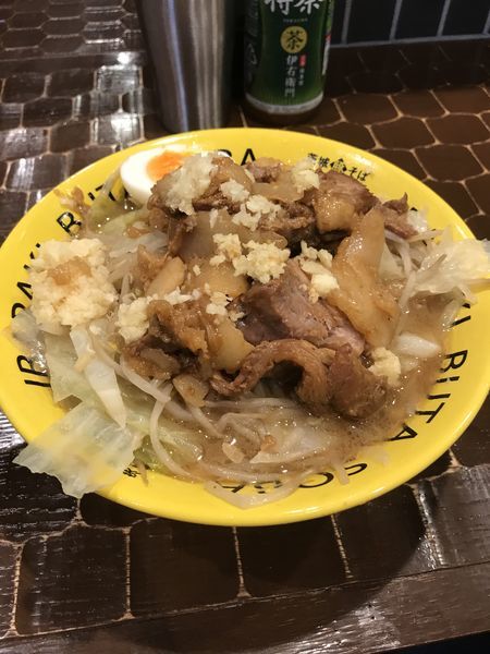 「豚そば【野菜ちょい増し、ニンニク増し、脂普通】750円」@茨城豚そば 特龍 本店の写真
