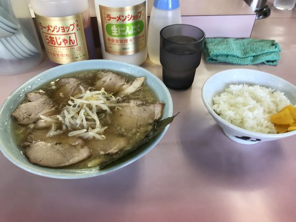 「チャーシューメン 半ライス」@ラーメンショップ 緑ヶ丘店の写真