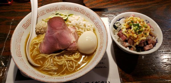 「味玉濃厚ラーメン　マヨチャーシューご飯」@らぁめん小池の写真
