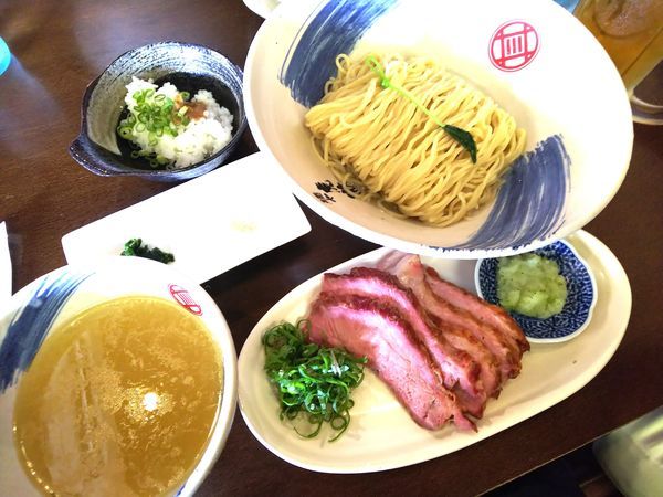 「【限定】薬涼潮つけそば＋釜焼きチャーシュー　900＋200円」@麺や 虎徹の写真