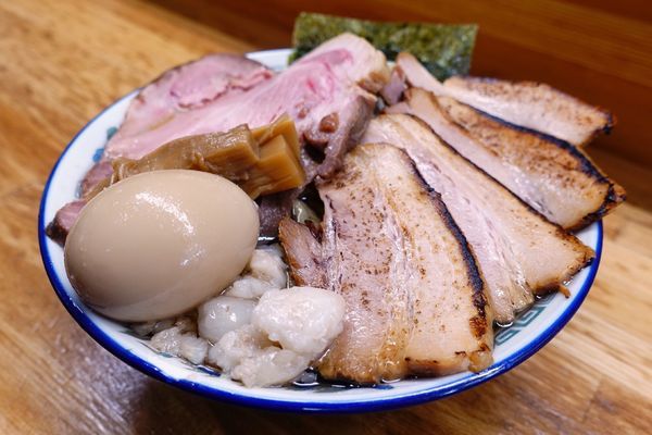 「全部入りマナサンラーメン」@支那そば たまや錦の写真