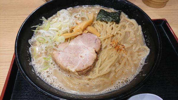 「ラーメン大盛」@舎鈴 キュービックプラザ新横浜店の写真