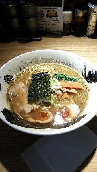 「中華ラーメン」@麺屋 みちしるべ 二子玉川本店の写真