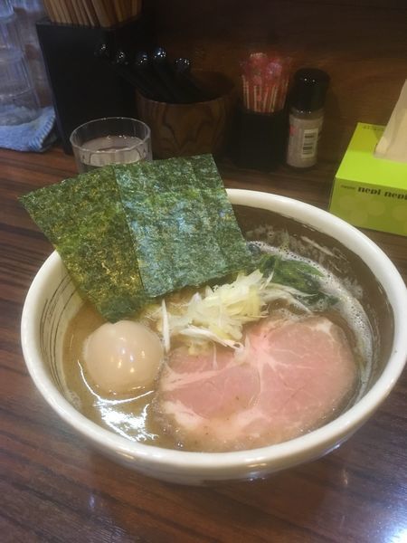 「あご玉(玉子入り)」@らあめん ひばりやの写真