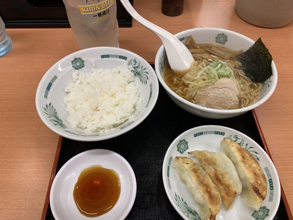 「半ラ200+半飯110+3餃130+レサワ280＝720円」@熱烈中華食堂 日高屋 秋津店の写真