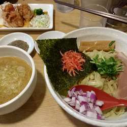 海老とあさりの鶏白湯つけ麺