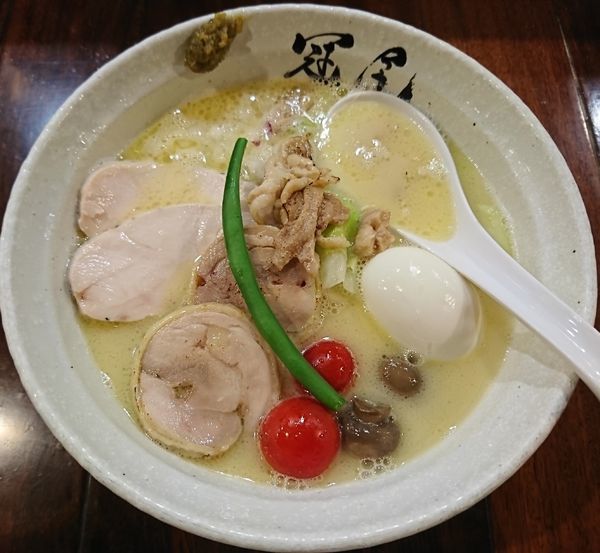 「特製純白湯らぁめん(1180円)」@らぁめん冠尾 恵比寿西店の写真