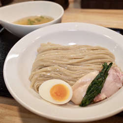 つけ麺 淡麗ノ塩…900円＋大盛…100円