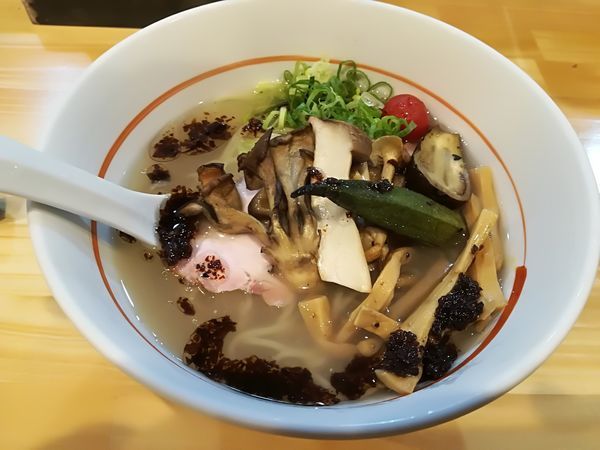 「8/26 冷やし塩ラーメン1,000円」@川の先の上の写真