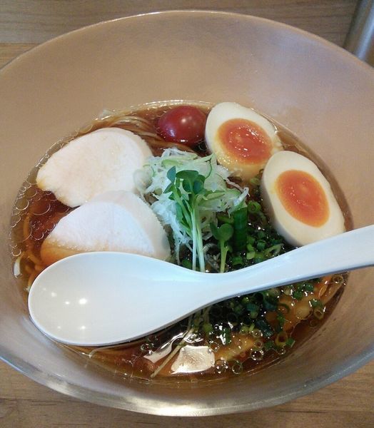 「【限定】冷やニボ稲庭中華そば　１０００円」@らーめん 雅楽 GARAKUの写真