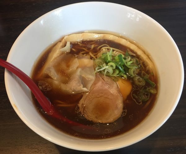 「鶏の中華そば750円」@麺屋かなでの写真