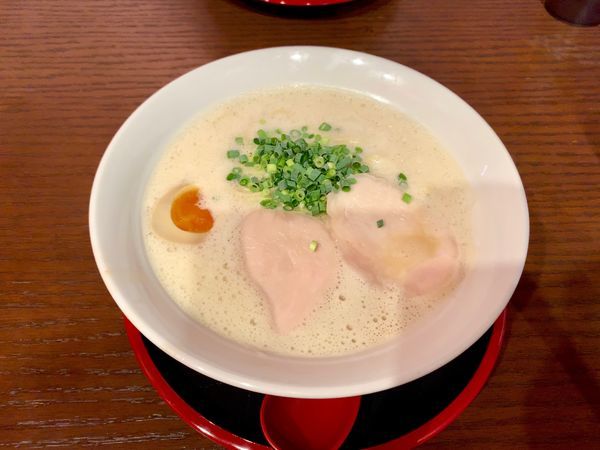 「アワトロラーメン」@アワトロ龍宮の写真