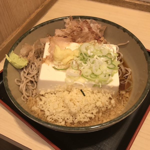 「【夏季限定】豆腐一丁そば(¥470)」@名代 箱根そば 田町芝浦店の写真