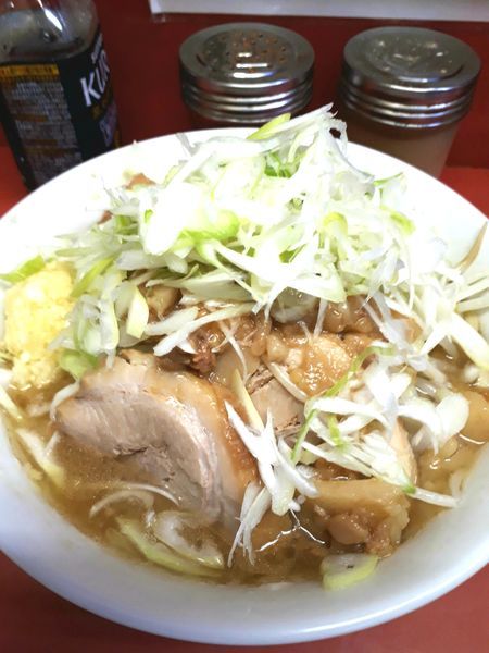 「小ラーメン麺半分(ニンニク、アブラ)700円＋ネギ100円」@ラーメン二郎 桜台駅前店の写真