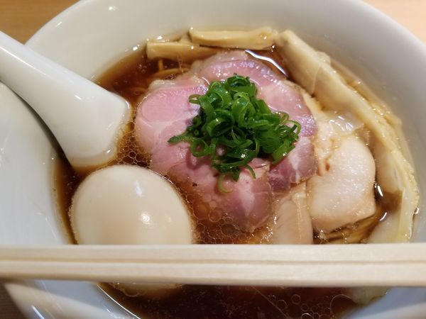 「特製醤油らぁめん」@らぁ麺 はやし田 新宿本店の写真