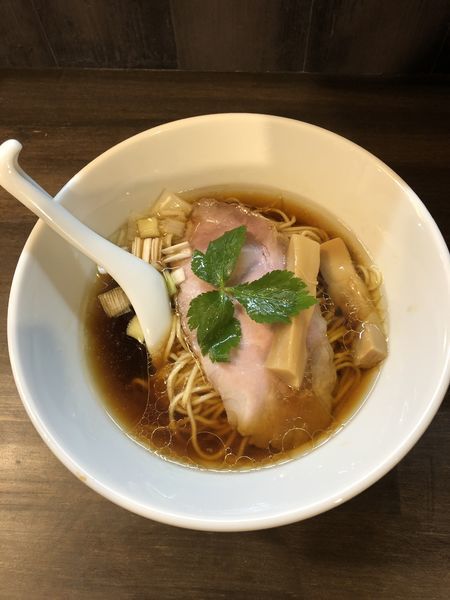 「醤油ラーメン」@らぁ麺 わら屋 浅草橋店の写真
