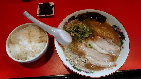 「ラーメン＋餃子＋白飯セット」@ひろちゃんラーメンの写真