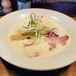 味玉鶏白湯ラーメン醤油