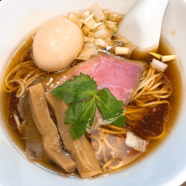 「味玉醤油らぁ麺」@らぁ麺 わら屋 浅草橋店の写真