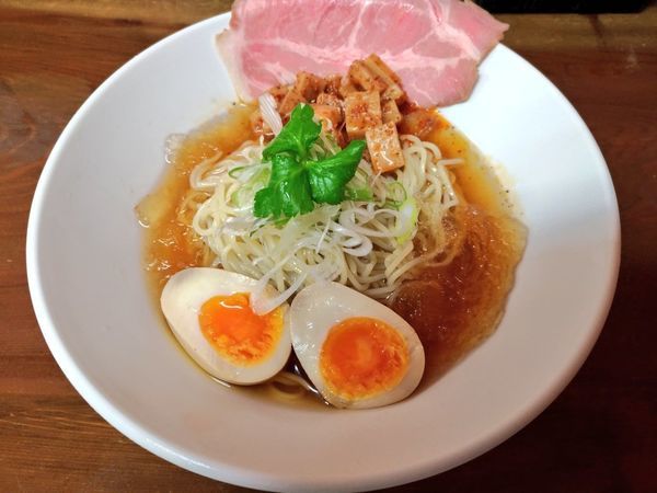 「8月限定 冷やし琥珀そば」@Ryukyu Ramen Apolloの写真