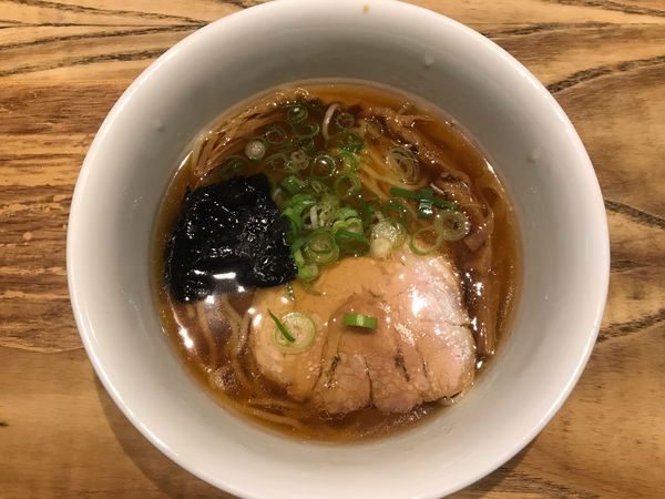 「ミニ醤油ラーメン ¥570」@支那そばや 新横浜ラーメン博物館店の写真