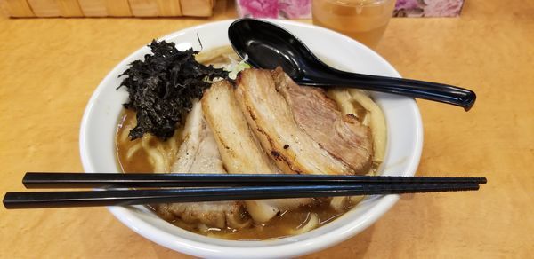 「濃厚チャーシュー豚SOBA」@ド豚骨 貫の写真