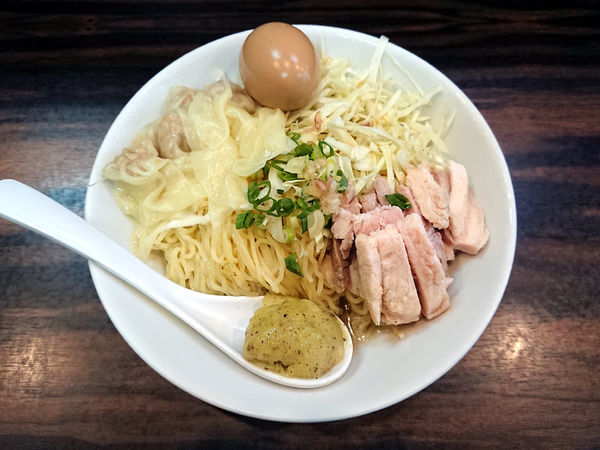 「限定 ガイム(冷製白醤油サラダ的まぜそば)+他」@中華そば 梟の写真