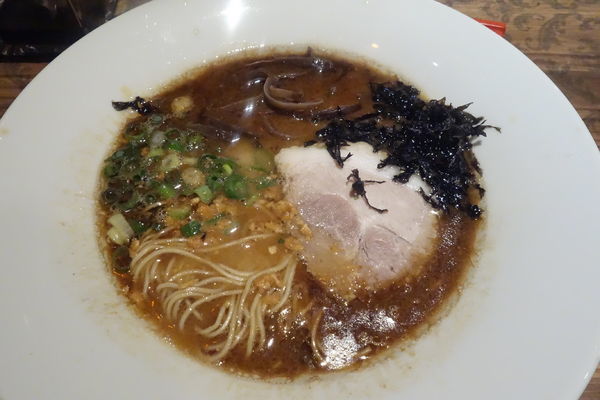 「長浜黒らーめん」@長浜らーめん いっせんかくの写真