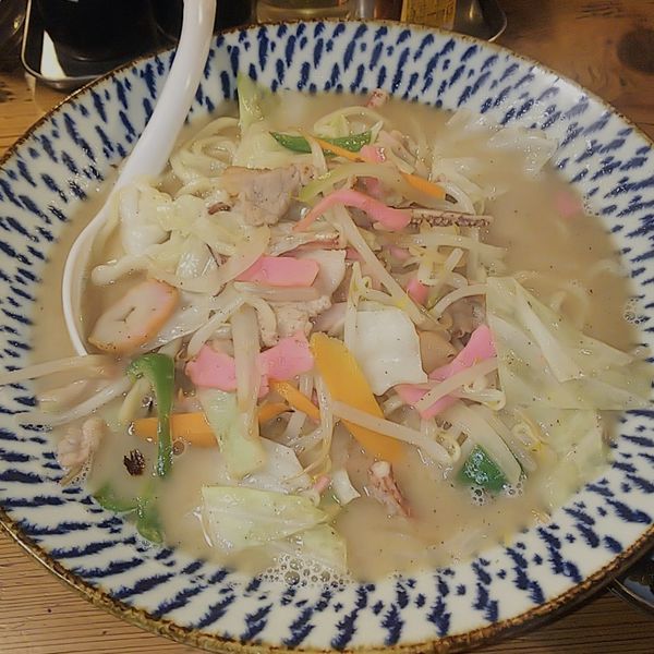 「ちゃんぽん＋辛子高菜」@元祖長浜 大学ラーメンの写真